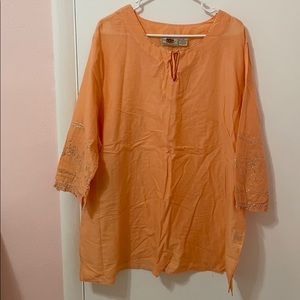 Woman shirt with rhinestone